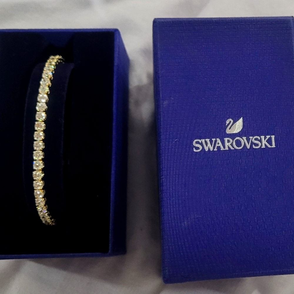 Swarovski tennis bracelet-Gold